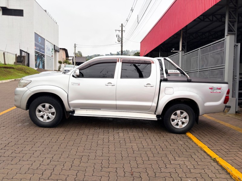 hilux 3.0 srv 4x4 cd 16v turbo intercooler diesel 4p automatico 2014 feliz