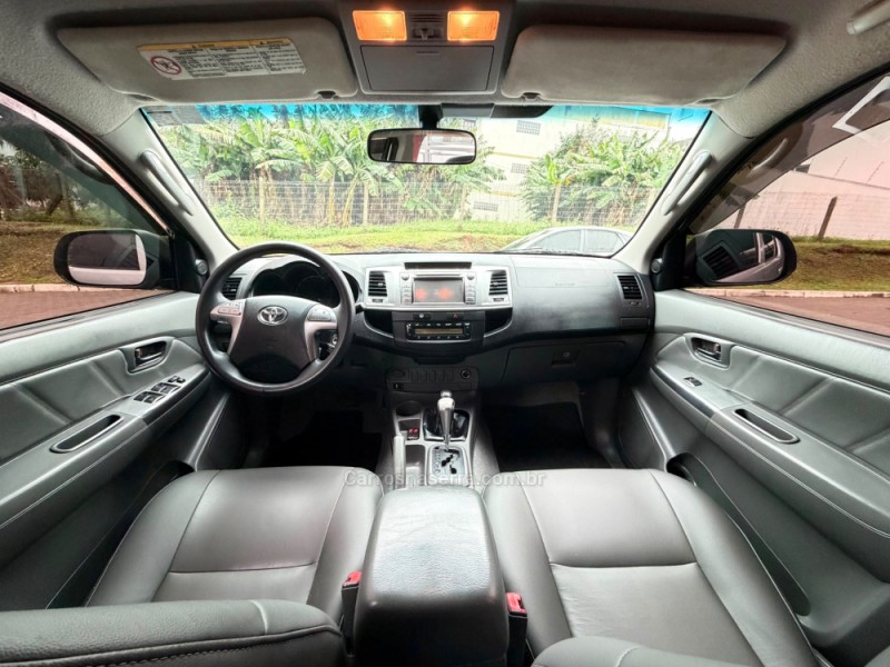 HILUX 3.0 SRV 4X4 CD 16V TURBO INTERCOOLER DIESEL 4P AUTOMÁTICO - 2014 - FELIZ