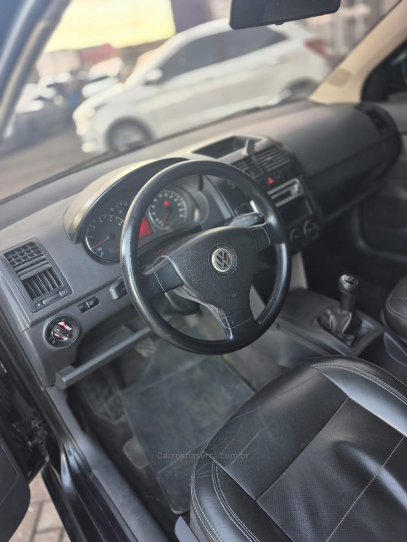 POLO 1.6 MI 8V TOTAL FLEX 4P MANUAL - 2009 - NOVO HAMBURGO