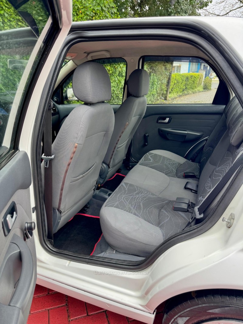 SIENA 1.0 MPI EL 8V FLEX 4P MANUAL - 2014 - ROLANTE