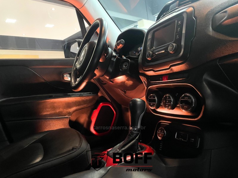 RENEGADE 2.0 16V TURBO DIESEL TRAILHAWK 4P 4X4 AUTOMÁTICO - 2016 - CAXIAS DO SUL