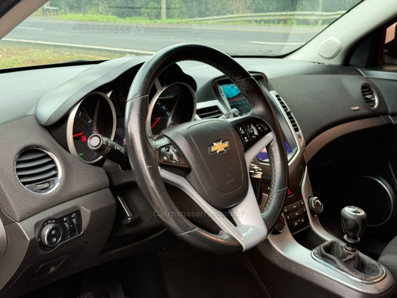 CRUZE 1.8 LT 16V FLEX 4P MANUAL - 2014 - DOIS IRMãOS