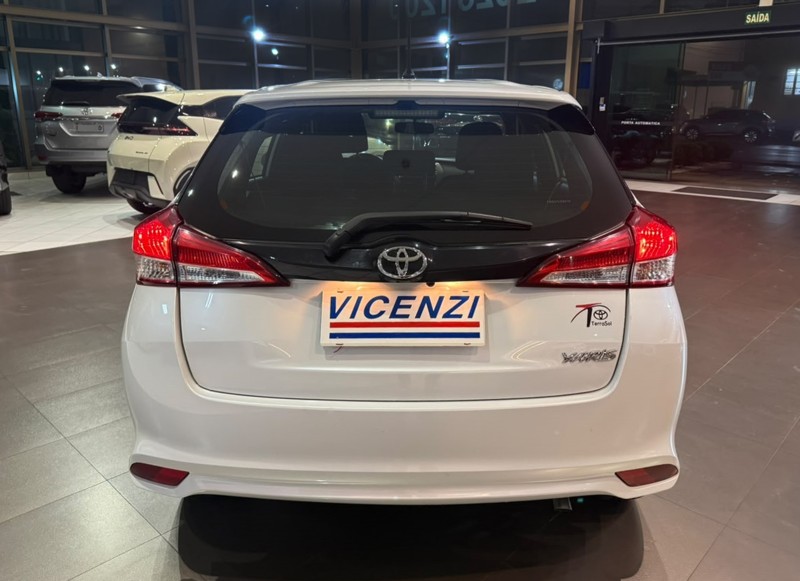 YARIS 1.5 16V XL PLUS TECH FLEX AUTOMÁTICO - 2024 - FARROUPILHA