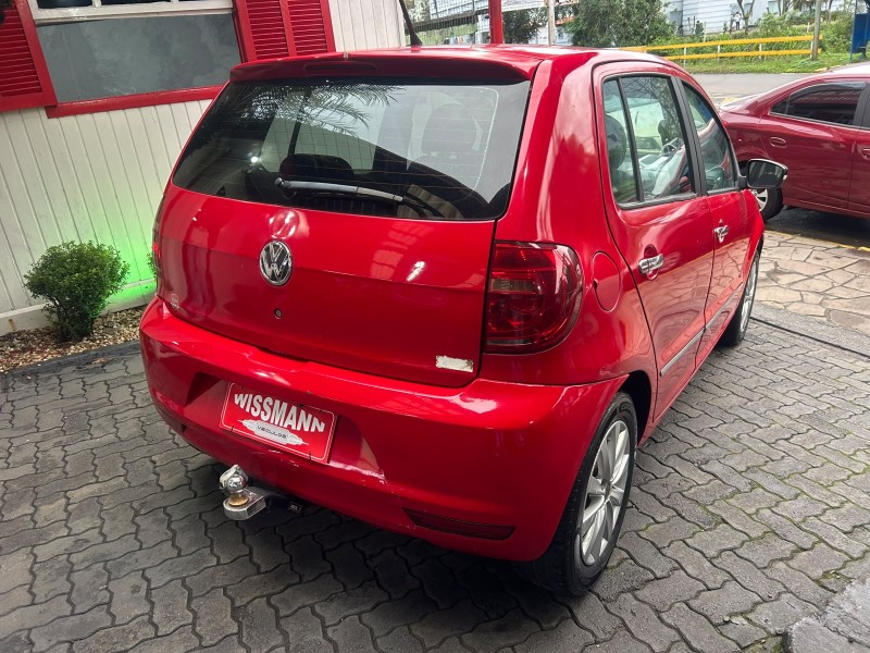 FOX 1.6 MI 8V FLEX 4P MANUAL - 2011 - TRêS COROAS