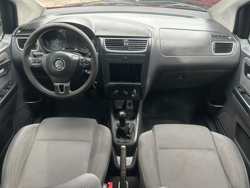 FOX 1.6 MI 8V FLEX 4P MANUAL - 2011 - TRêS COROAS