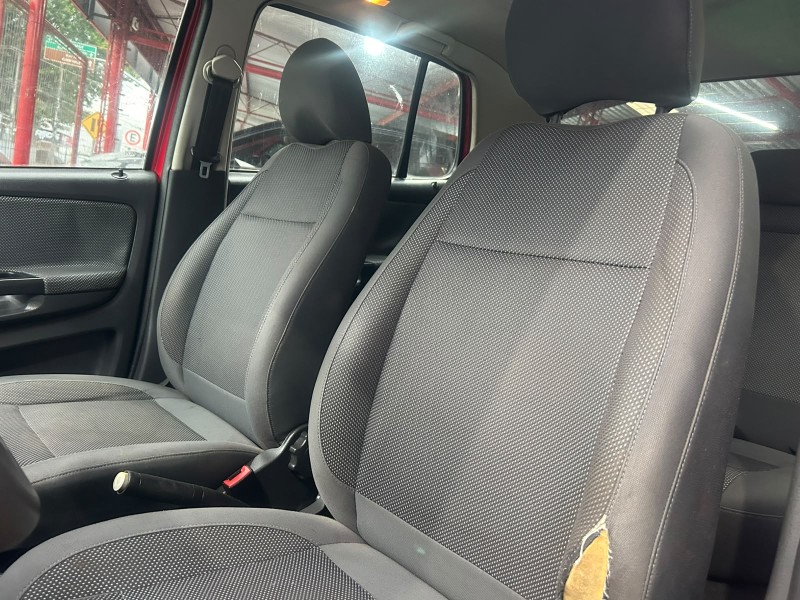 FOX 1.6 MI 8V FLEX 4P MANUAL - 2011 - TRêS COROAS