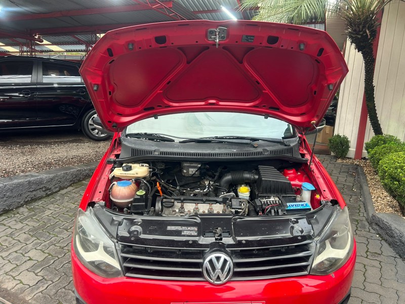 FOX 1.6 MI 8V FLEX 4P MANUAL - 2011 - TRêS COROAS