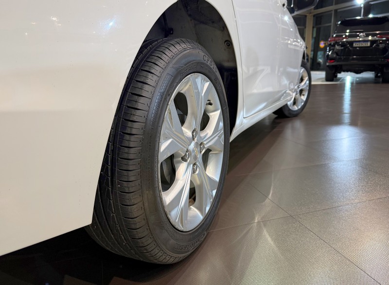 ONIX 1.0	PREMIER PLUS 8V TURBO FLEX 4P AUTOMÁTICO - 2020 - FARROUPILHA