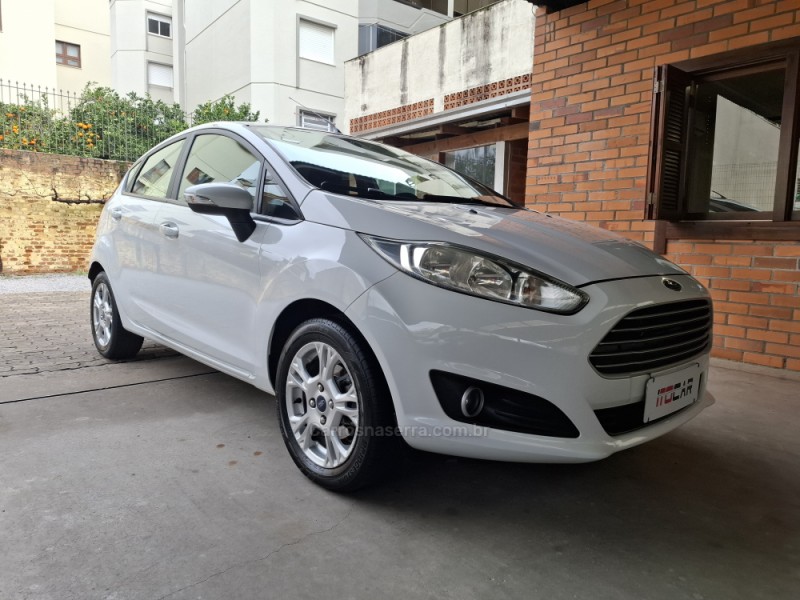 fiesta 1.5 se hatch 16v flex 4p manual 2015 garibaldi