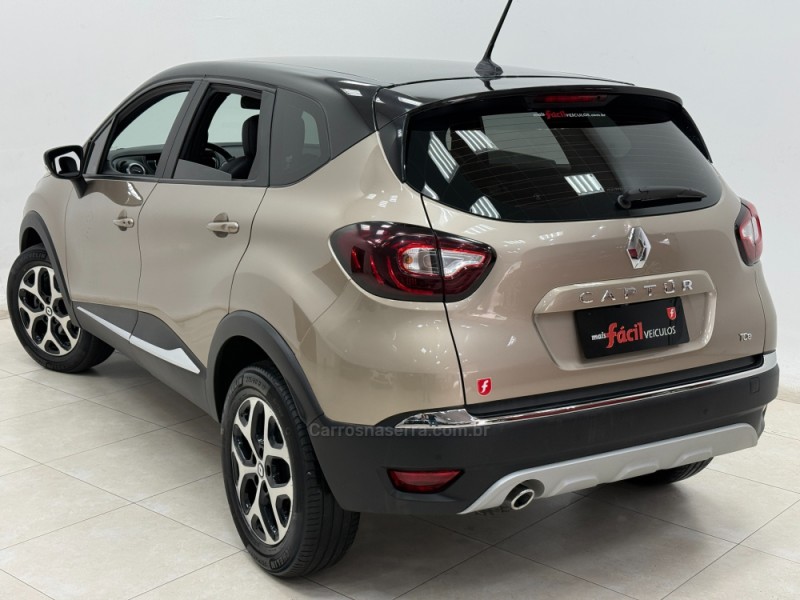 CAPTUR 1.3 INTENSE TURBO 16V FLEX 5P AUTOMÁTICO - 2023 - SANTA CRUZ DO SUL