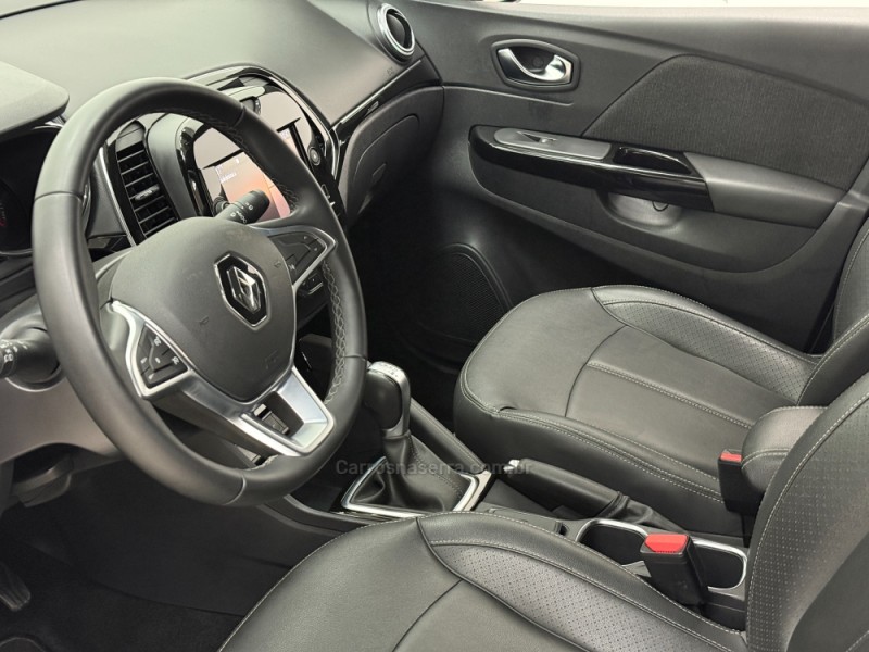 CAPTUR 1.3 INTENSE TURBO 16V FLEX 5P AUTOMÁTICO - 2023 - SANTA CRUZ DO SUL