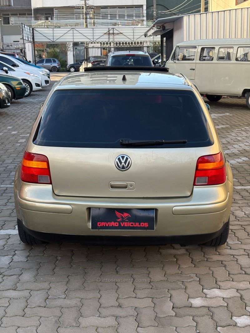 GOLF 2.0 MI 8V FLEX 4P MANUAL - 2001 - CAXIAS DO SUL