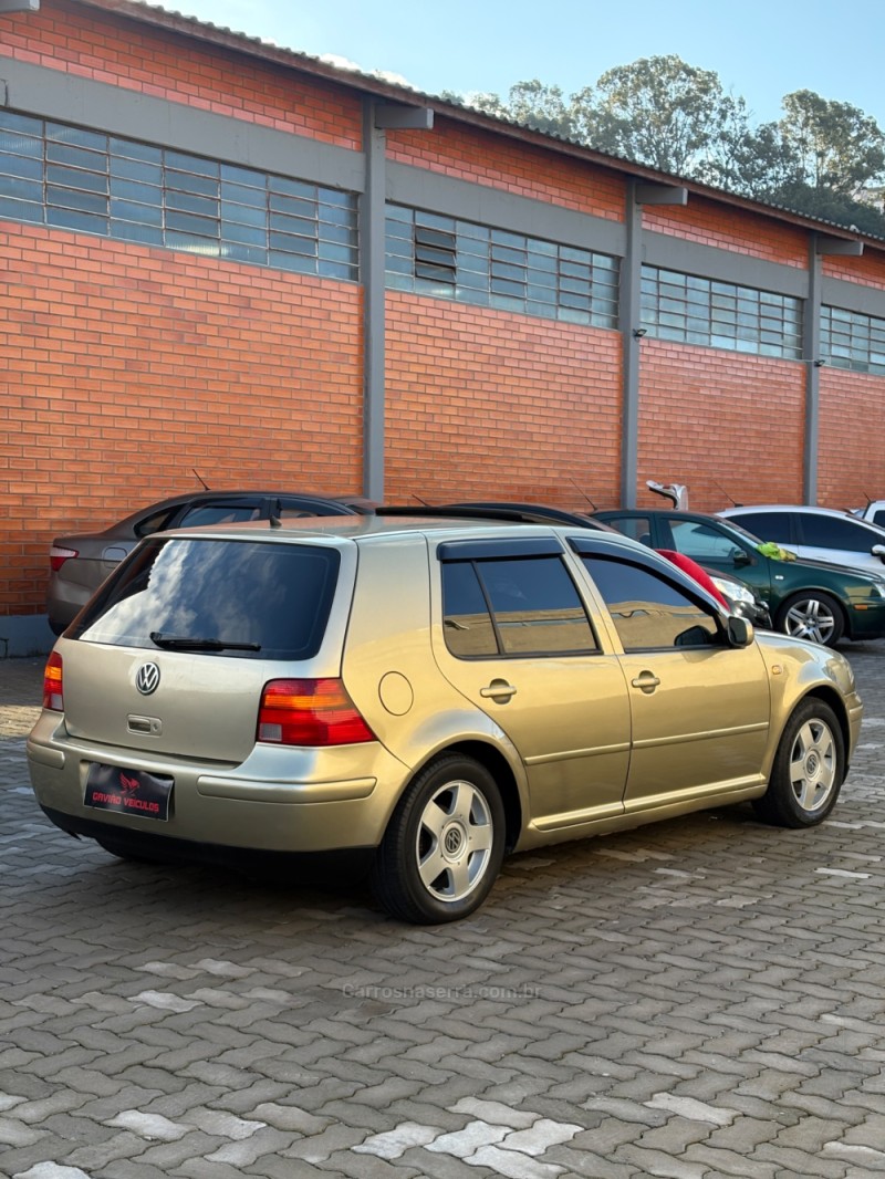GOLF 2.0 MI 8V FLEX 4P MANUAL - 2001 - CAXIAS DO SUL