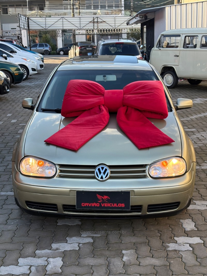 GOLF 2.0 MI 8V FLEX 4P MANUAL - 2001 - CAXIAS DO SUL