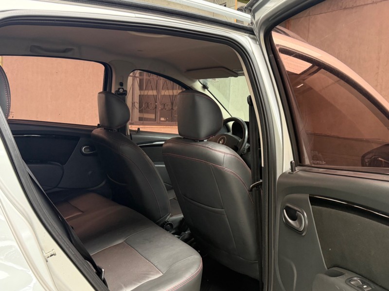 SANDERO 1.6 STEPWAY 16V FLEX 4P AUTOMÁTICO - 2013 - CAXIAS DO SUL