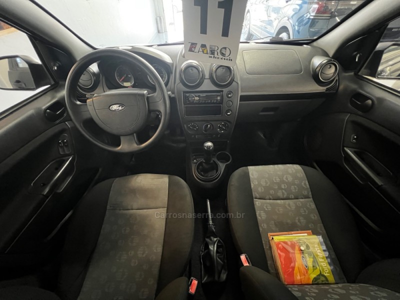 FIESTA 1.0 MPI CLASS HATCH 8V FLEX 4P MANUAL - 2011 - CARLOS BARBOSA
