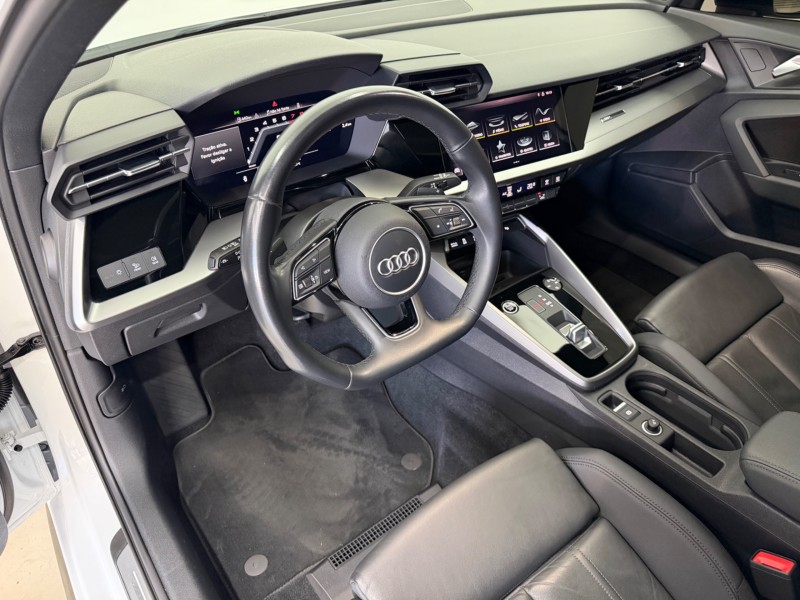 A3 2.0 TFSI 40 PERFORMANCE BLACK SPORTBACK GASOLINA 4P AUTOMÁTICO - 2024 - CAXIAS DO SUL