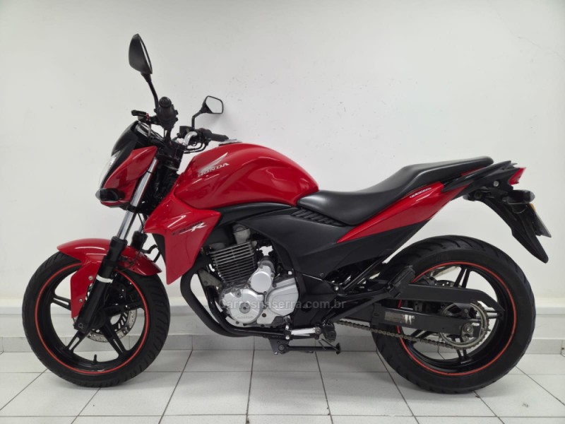 CB 300R  - 2014 - CAXIAS DO SUL