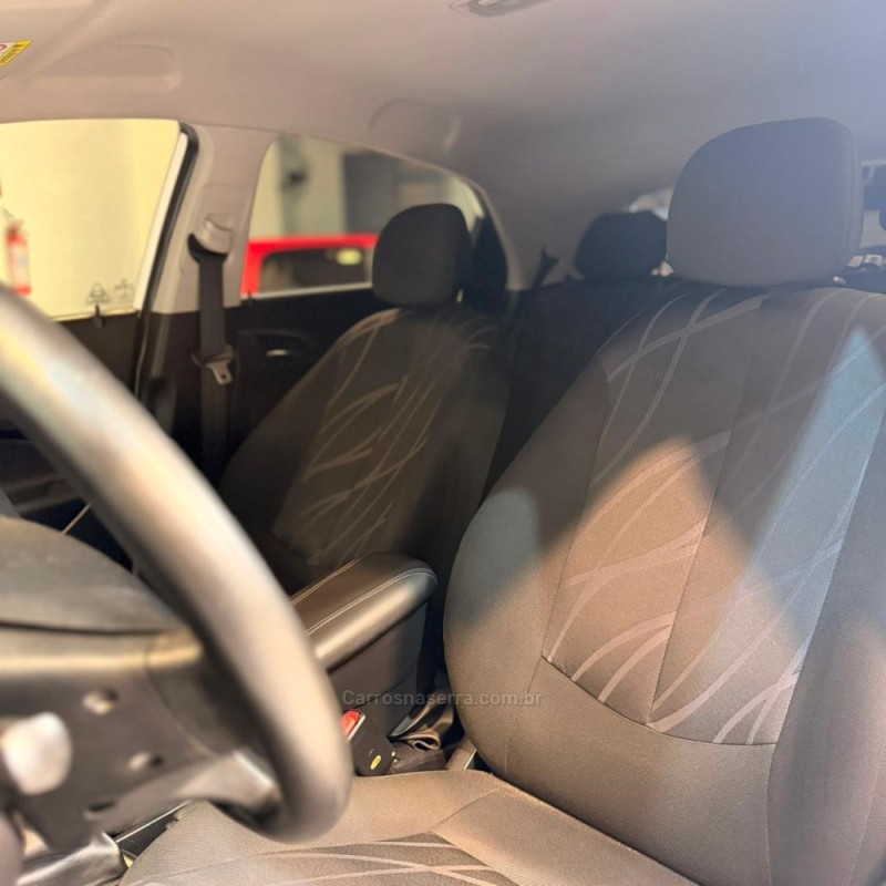 HB20 1.0 COMFORT PLUS 12V FLEX 4P MANUAL - 2015 - NOVO HAMBURGO