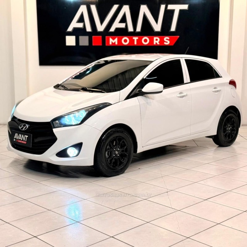 HB20 1.0 COMFORT PLUS 12V FLEX 4P MANUAL - 2015 - NOVO HAMBURGO