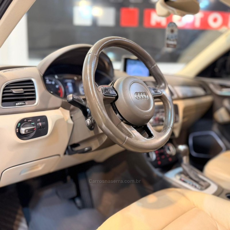 Q3 2.0 TFSI AMBITION QUATTRO 4P GASOLINA S TRONIC - 2015 - NOVO HAMBURGO