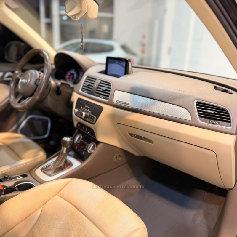 Q3 2.0 TFSI AMBITION QUATTRO 4P GASOLINA S TRONIC - 2015 - NOVO HAMBURGO