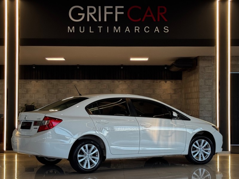 CIVIC 1.8 LXS 16V FLEX 4P AUTOMÁTICO - 2015 - DOIS IRMãOS
