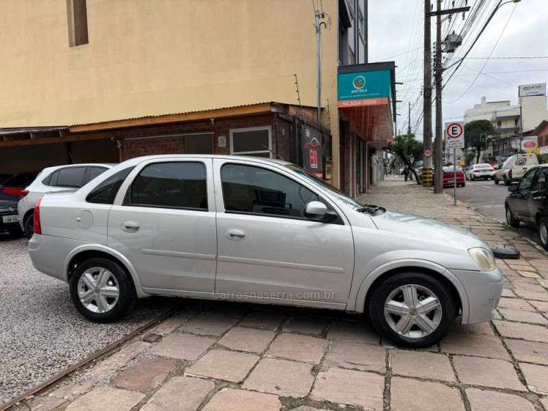 CORSA 1.0 MPFI PREMIUM 8V GASOLINA 4P MANUAL - 2005 - CAXIAS DO SUL