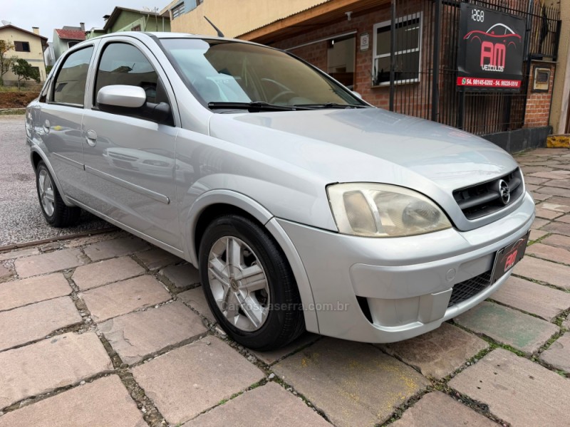 CORSA 1.0 MPFI PREMIUM 8V GASOLINA 4P MANUAL - 2005 - CAXIAS DO SUL