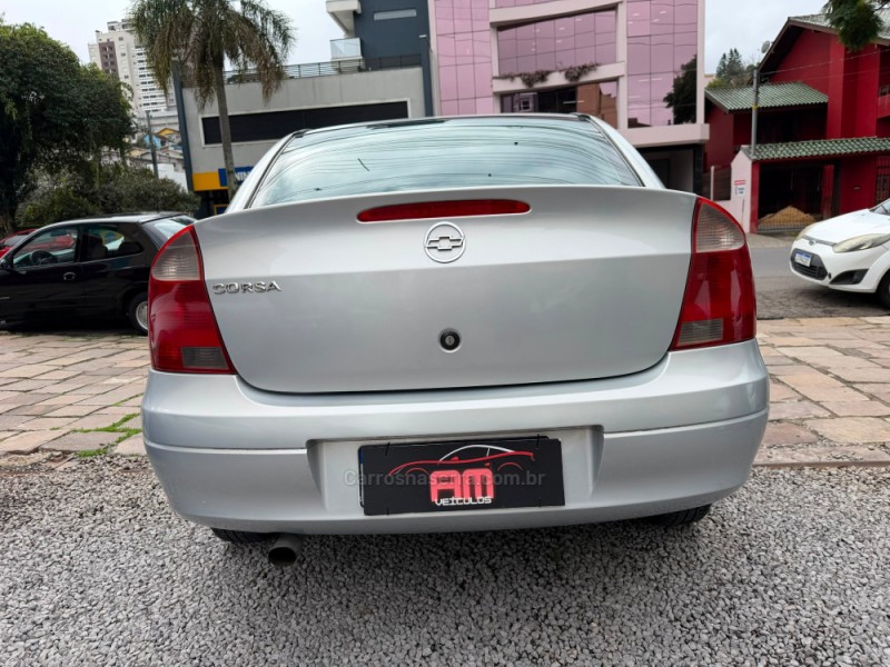 CORSA 1.0 MPFI PREMIUM 8V GASOLINA 4P MANUAL - 2005 - CAXIAS DO SUL