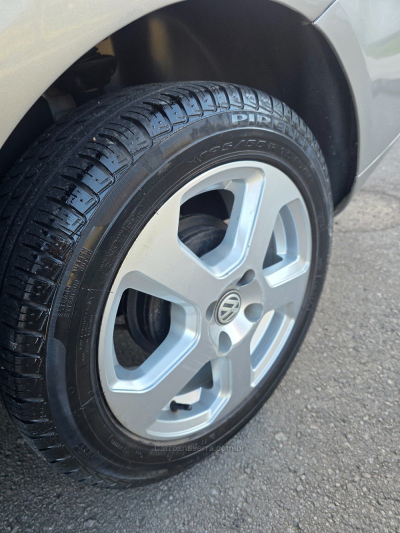 VOYAGE 1.6 MI TREND 8V FLEX 4P MANUAL - 2013 - CAXIAS DO SUL