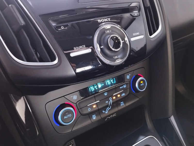 FOCUS 2.0 TITANIUM PLUS FASTBACK 16V FLEX 4P AUTOMÁTICO - 2016 - CAXIAS DO SUL