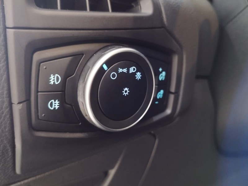 FOCUS 2.0 TITANIUM PLUS FASTBACK 16V FLEX 4P AUTOMÁTICO - 2016 - CAXIAS DO SUL