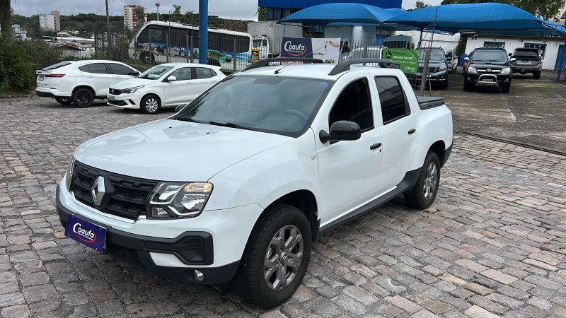 oroch 1.6 16v sce intense flex 4p manual 2023 farroupilha