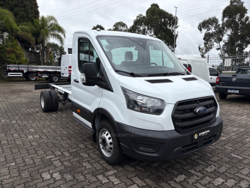 TRANSIT 2.0 470 E CHASSI TURBO DIESEL 2P MANUAL - 2025 - FARROUPILHA