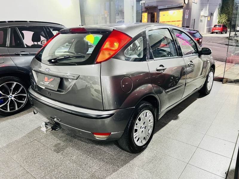 FOCUS 1.6 8V FLEX 4P MANUAL - 2009 - CAXIAS DO SUL