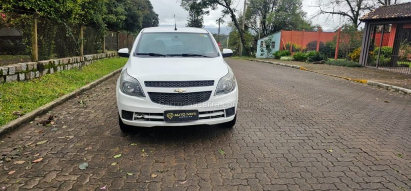 AGILE 1.4 MPFI LT 8V FLEX 4P MANUAL - 2013 - IVOTI