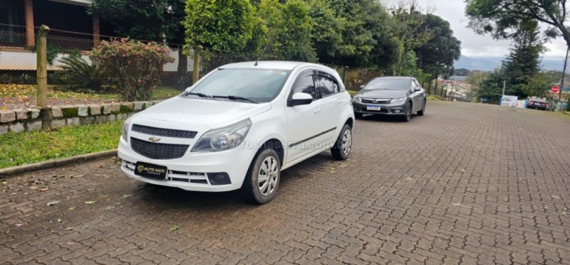 AGILE 1.4 MPFI LT 8V FLEX 4P MANUAL - 2013 - IVOTI