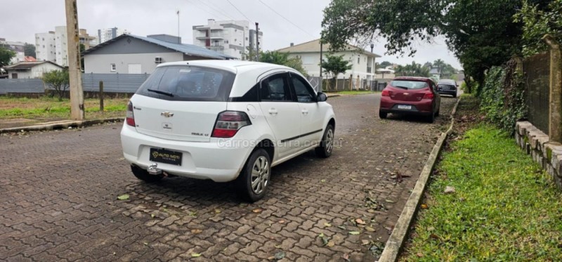 AGILE 1.4 MPFI LT 8V FLEX 4P MANUAL - 2013 - IVOTI