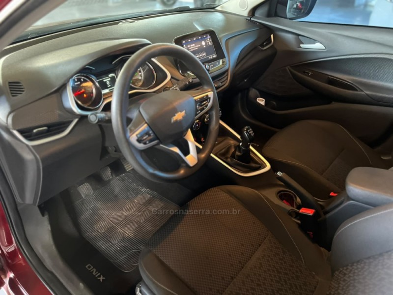 ONIX 1.0 LTZ 12V TURBO FLEX 4P MANUAL - 2020 - CAXIAS DO SUL