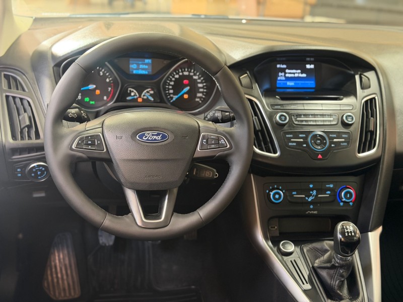 FOCUS 1.6 SE 16V FLEX 4P MANUAL - 2019 - CARLOS BARBOSA