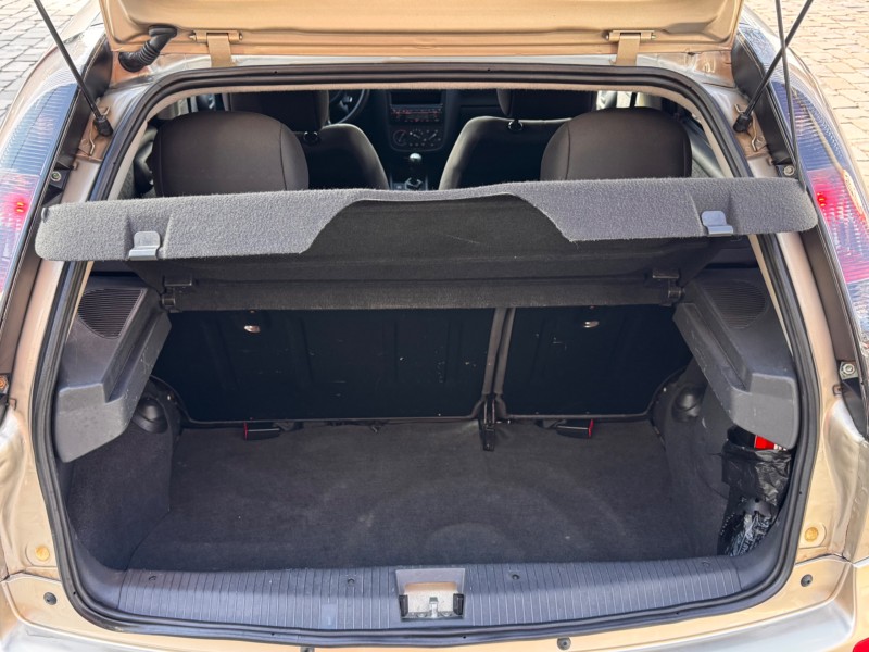 CORSA 1.4 MPFI MAXX 8V FLEX 4P MANUAL - 2012 - CAXIAS DO SUL