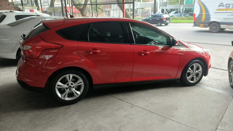 FOCUS 1.6 SE HATCH 16V FLEX 4P AUTOMÁTICO - 2015 - CAXIAS DO SUL