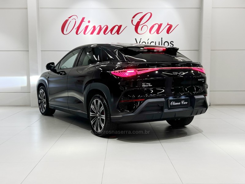 SEALION 7 82.5 KW ELÉTRICO 4P AUTOMÁTICO - 2027 - FLORES DA CUNHA