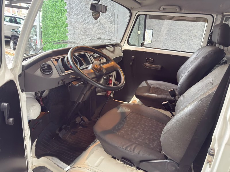 KOMBI 1.4 MI FURGÃO 8V FLEX 3P MANUAL - 2009 - FARROUPILHA