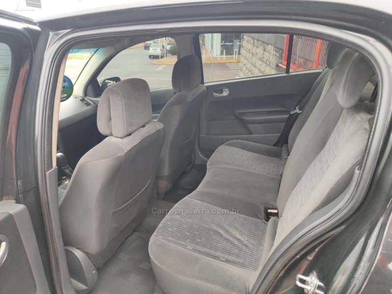 MÉGANE 1.6 EXPRESSION 16V FLEX 4P MANUAL - 2011 - FARROUPILHA