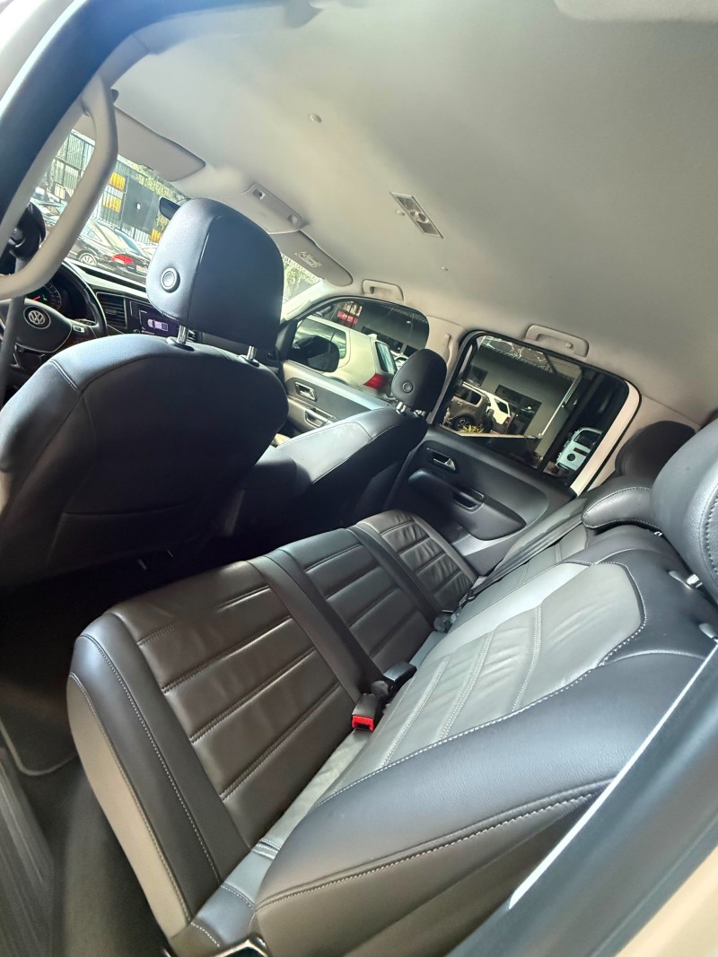 AMAROK 3.0 V6 TDI HIGHLINE CD DIESEL 4MOTION AUTOMÁTICO - 2022 - CAXIAS DO SUL