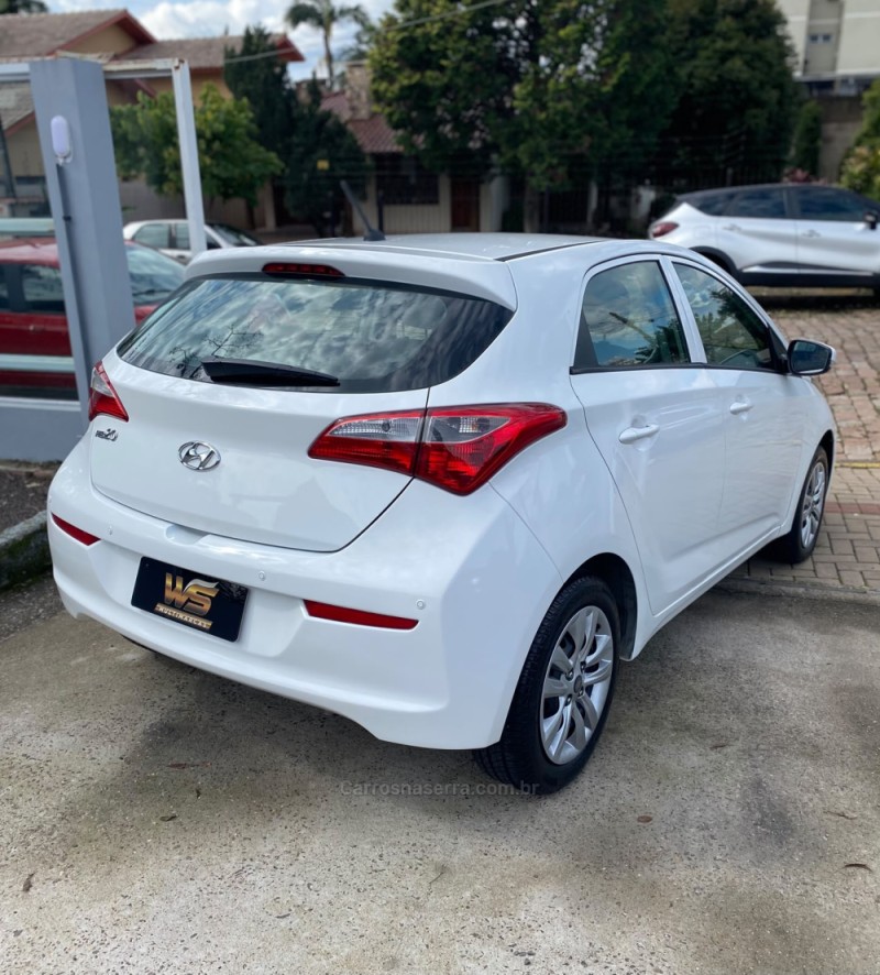 HB20 1.0 COMFORT PLUS 12V FLEX 4P MANUAL - 2018 - VENâNCIO AIRES