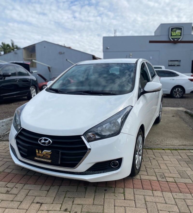 HB20 1.0 COMFORT PLUS 12V FLEX 4P MANUAL - 2018 - VENâNCIO AIRES