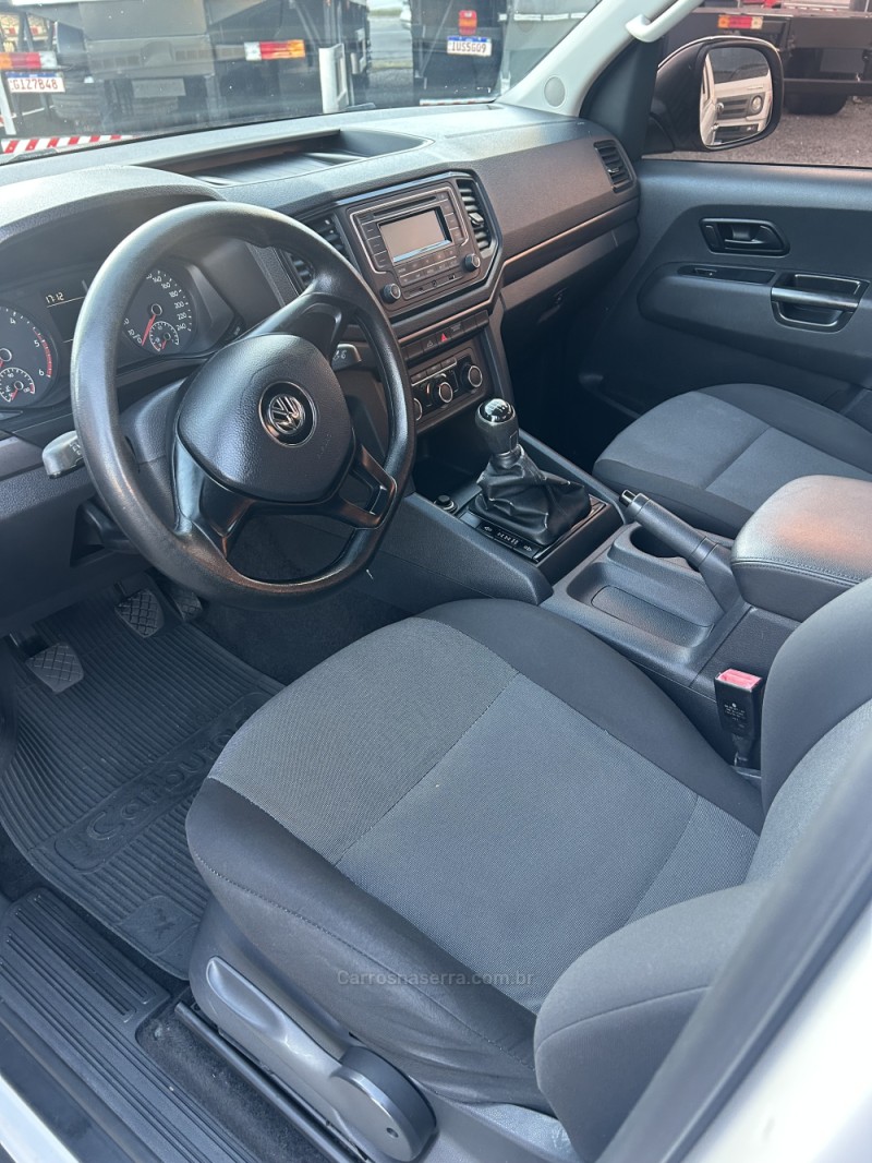 AMAROK 2.0 SE 4X4 CD 16V TURBO INTERCOOLER DIESEL 4P MANUAL - 2017 - CAXIAS DO SUL